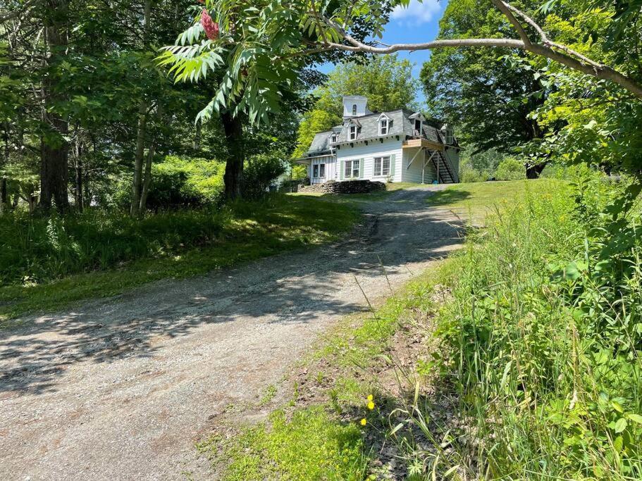 La Verivraie/Truly -Hebergement Touristique/Tourist Accomodation North Hatley Eksteriør billede